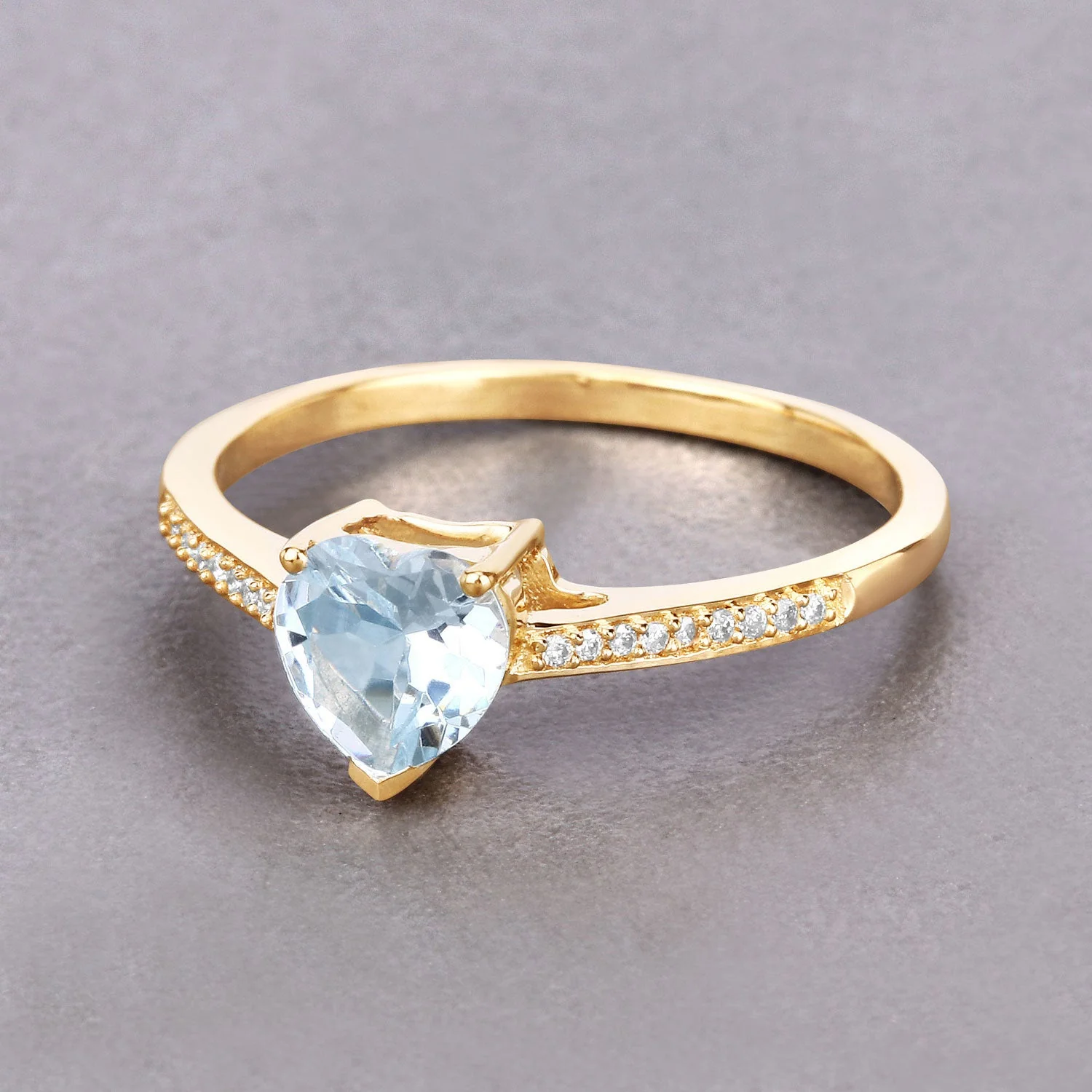 0.65 Carat Genuine Aquamarine and White Diamond 14K Yellow Gold Ring - Image 4