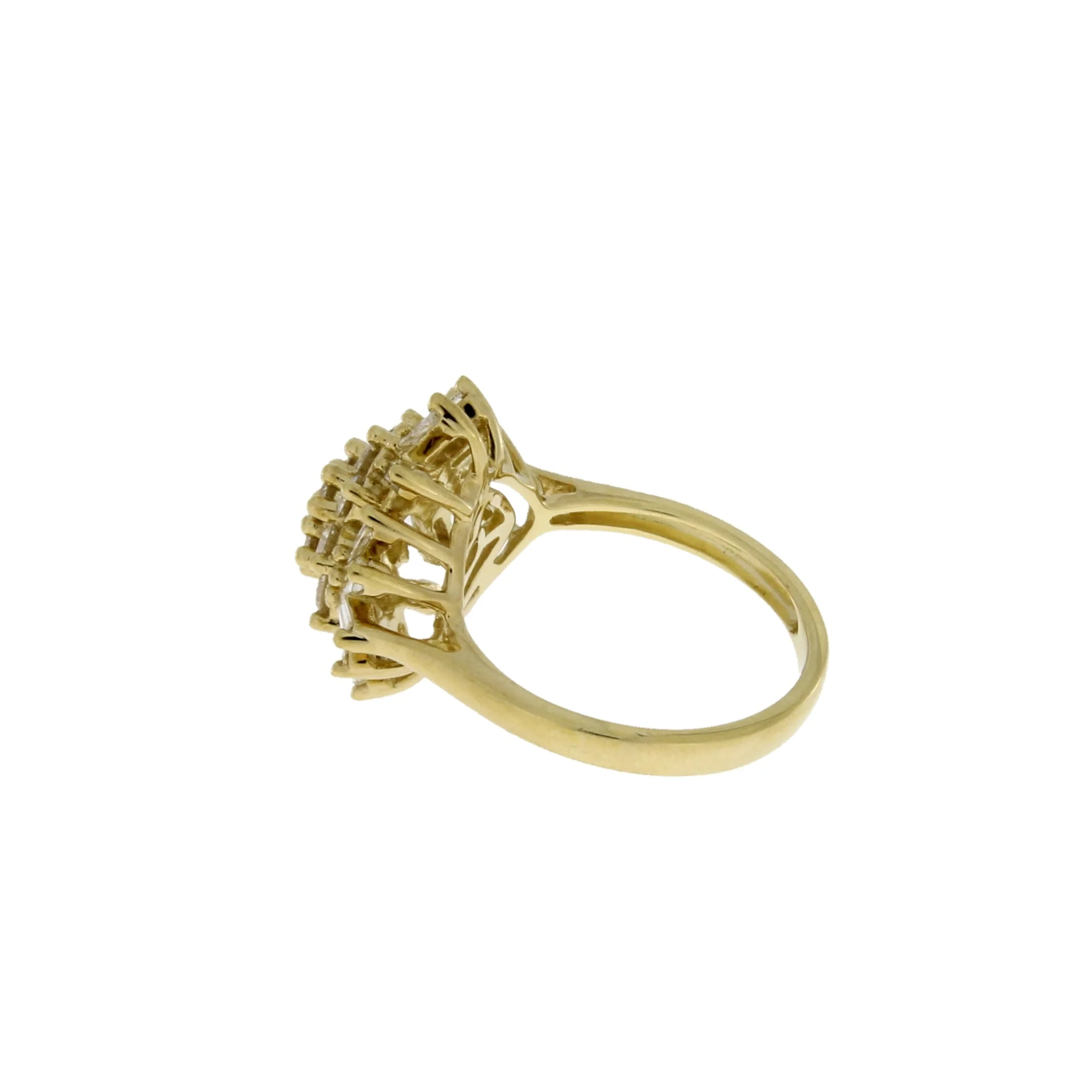 1.00ct Diamond Ring 10KT Yellow Gold - Image 2