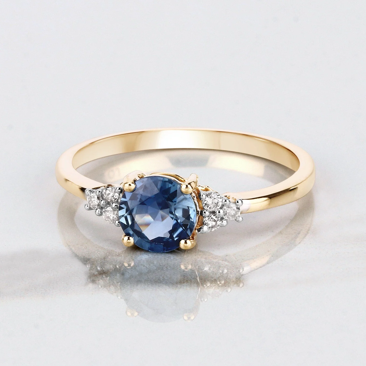 1.08 Carat Genuine Blue Sapphire and White Diamond 14K Yellow Gold Ring - Image 4