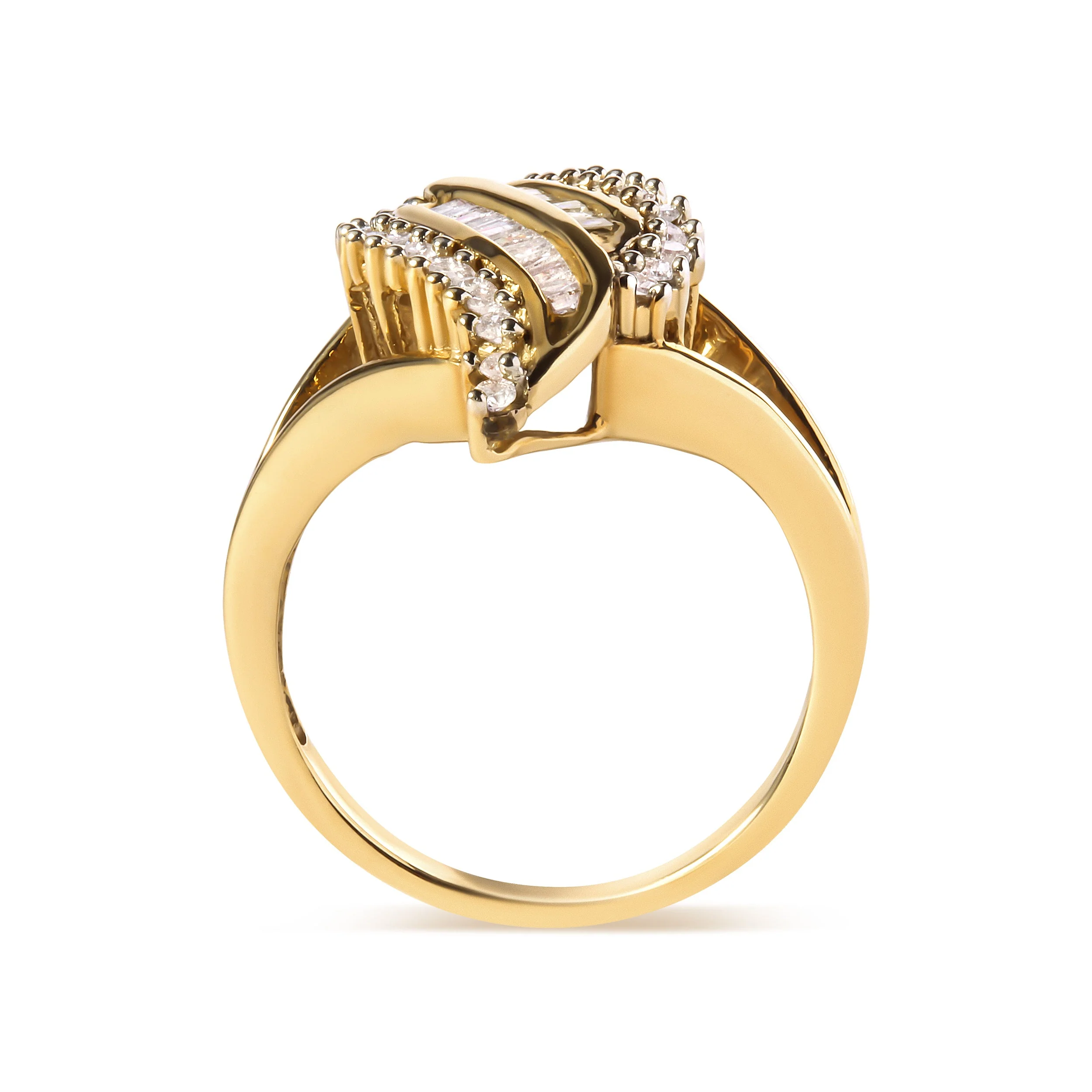 10K Yellow Gold 1/2 Cttw Round and Baguette Cut Diamond Cocktail Ring (H-I Color, I1-I2 Clarity) - Image 4