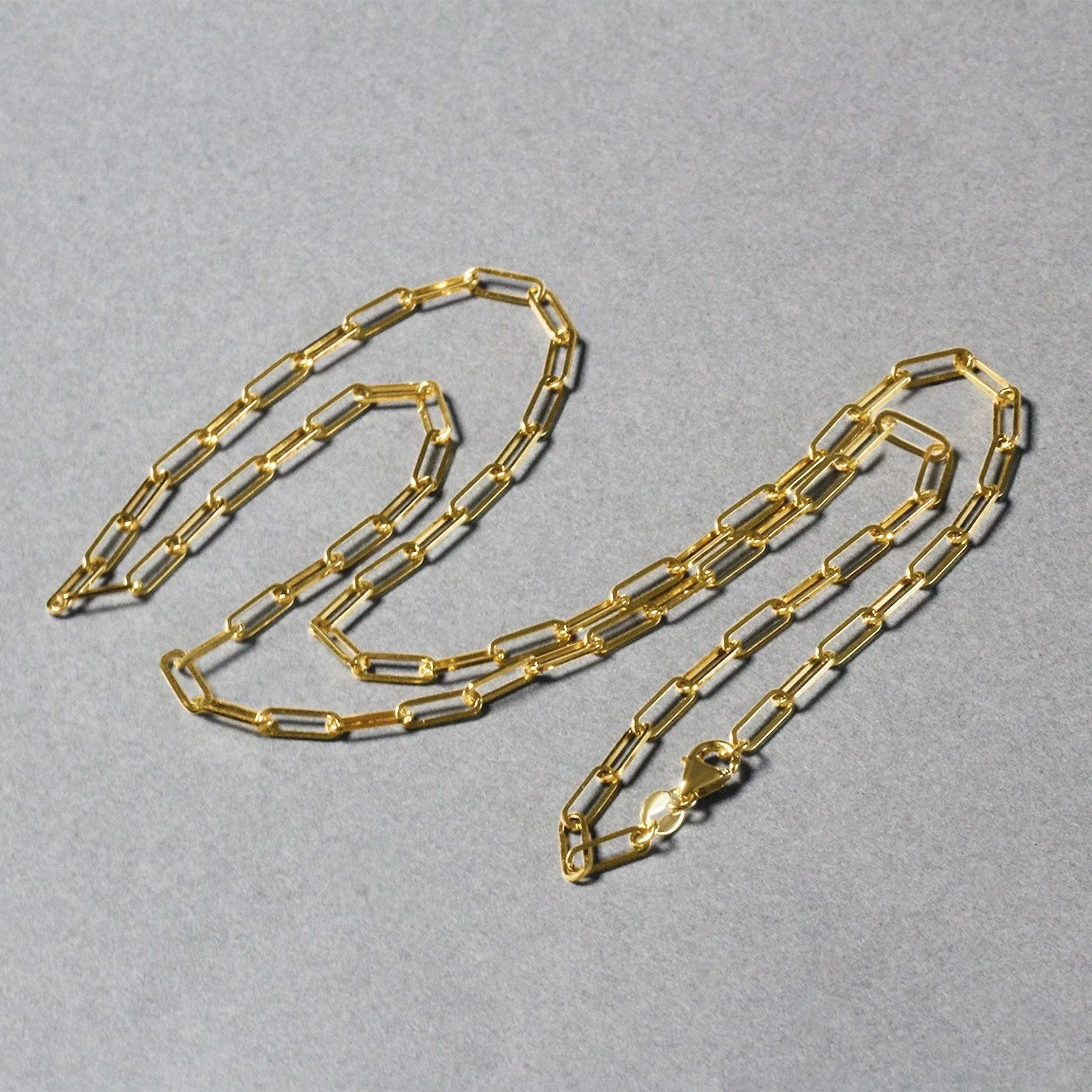 10K Yellow Gold Paperclip Chain (2.50 mm) - Image 5