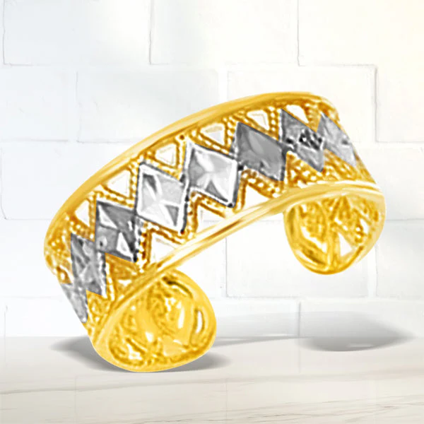 14k Two-Tone Gold Cuff Type Cut-Out Toe Ring with Diamond Design - Image 3