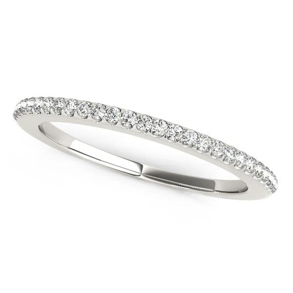 14k White Gold Pave Scallop Setting Diamond Wedding Band (1/8 cttw) - Image 2