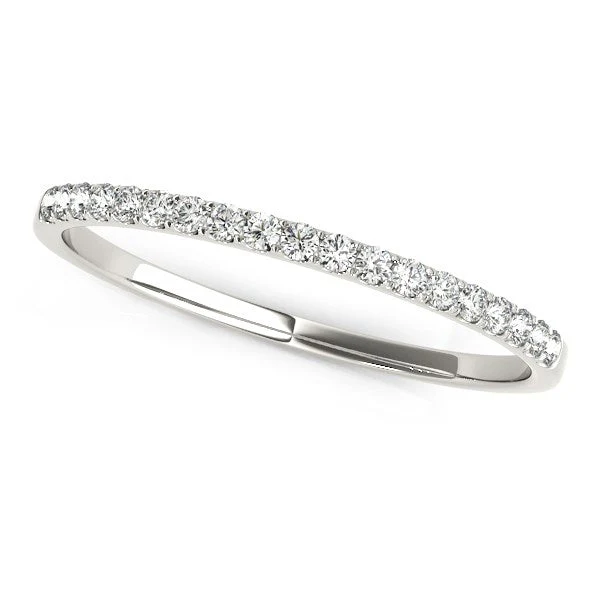 14k White Gold Pave Setting Diamond Wedding Ring (1/8 cttw) - Image 2