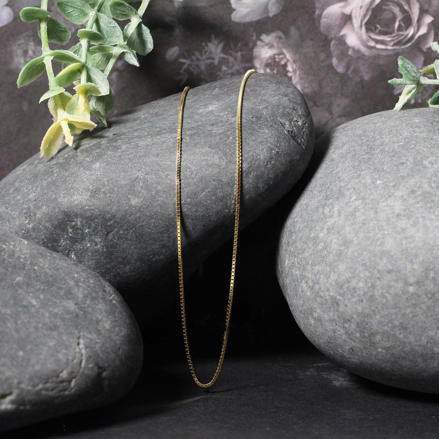 14k Yellow Gold Classic Box Chain 0.8mm - Image 10