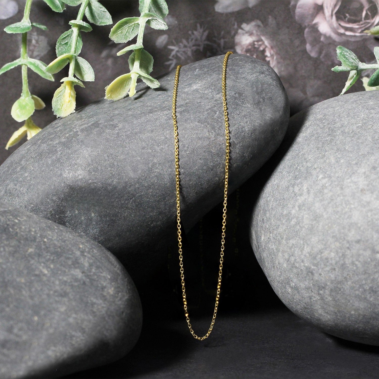 18k Yellow Gold Diamond Cut Cable Link Chain (0.80 mm) - Image 11