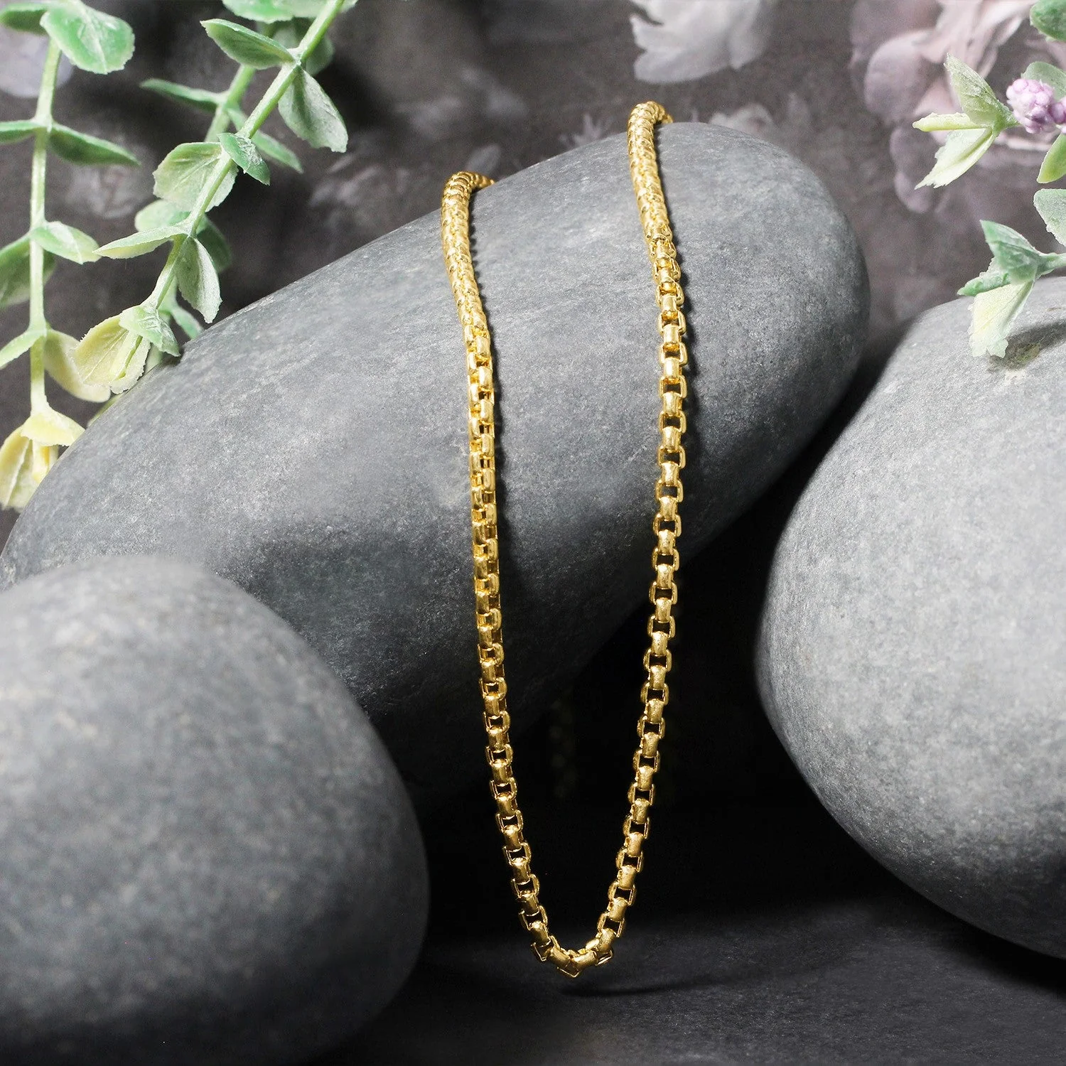 2.4mm 14k Yellow Gold Round Box Chain - Image 10