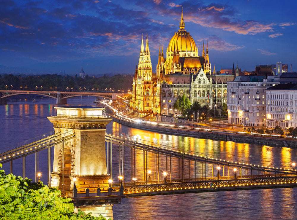 2000 Piece Jigsaw Puzzle, Budapest view at dusk, Parliament, Budapest Hungary Puzzle, Adult Puzzles, Castorland C-200405-2 - Image 2