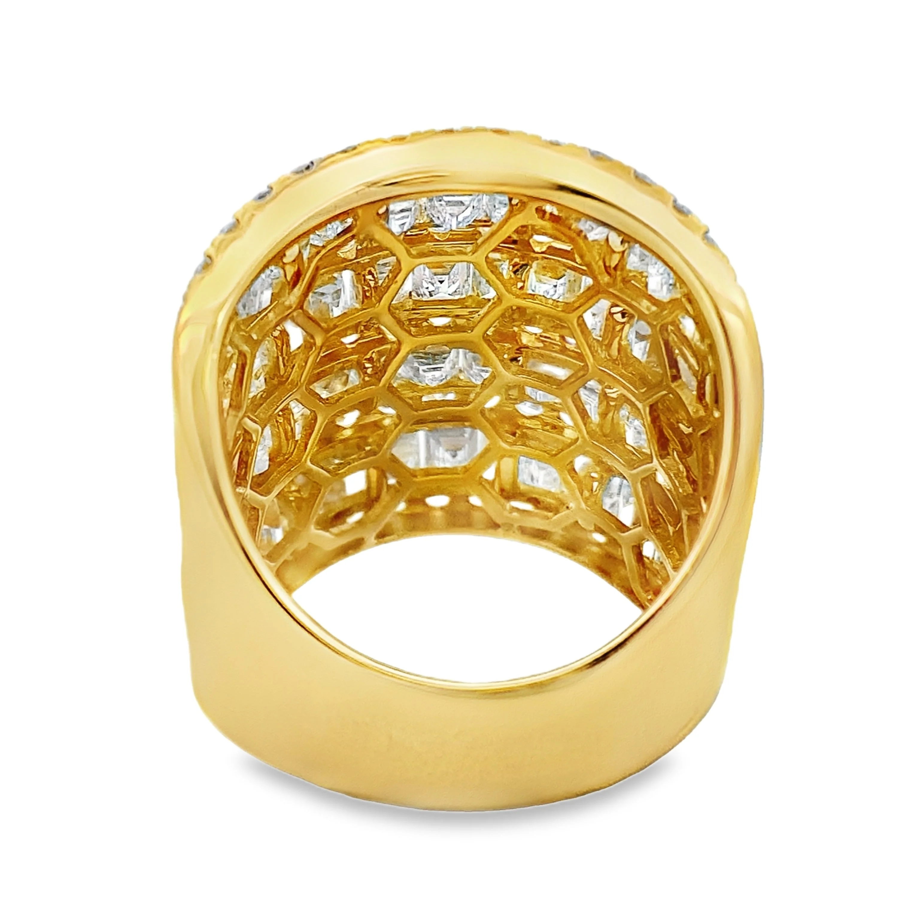 6.65ct Diamond Ring 18KT Yellow Gold - Image 3