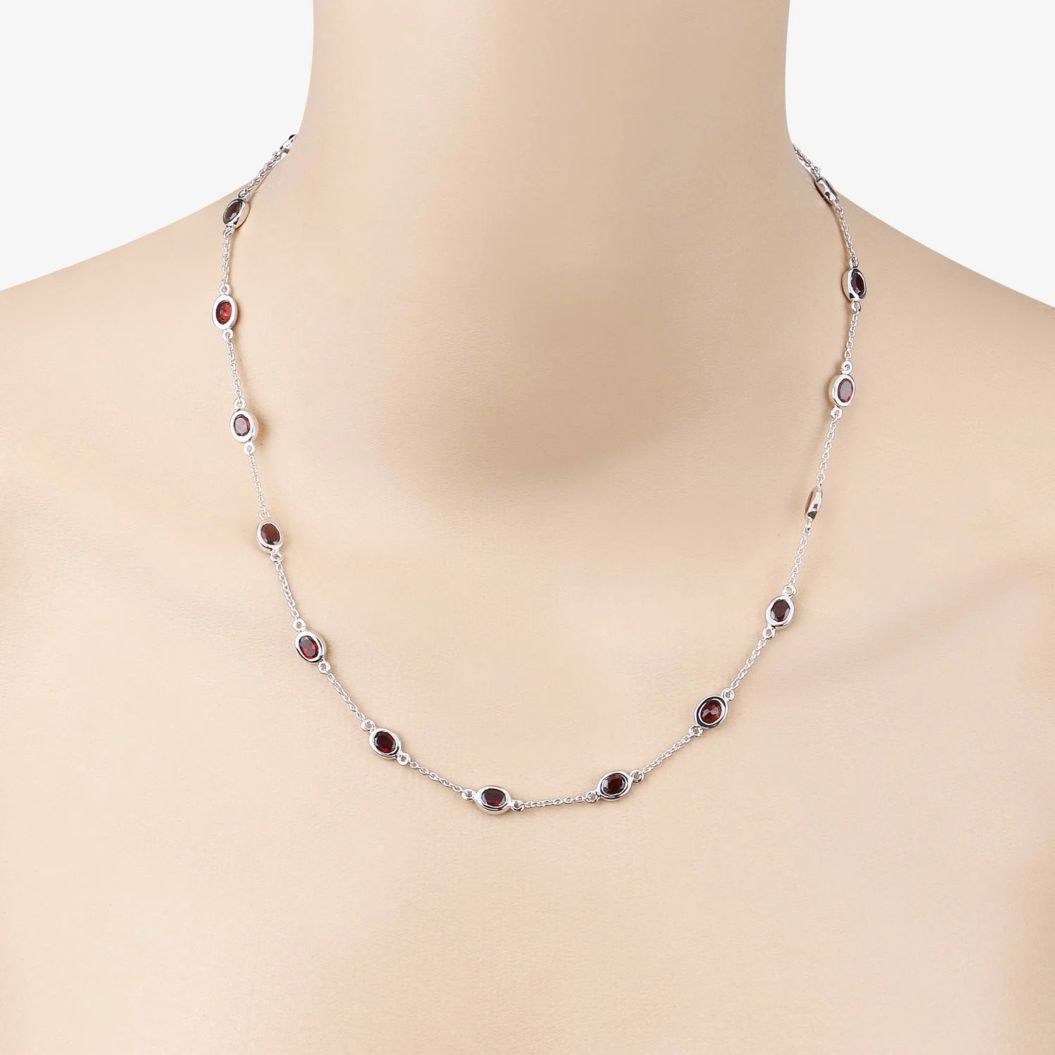 8.10 Carat Genuine Garnet .925 Sterling Silver Necklace - Image 4
