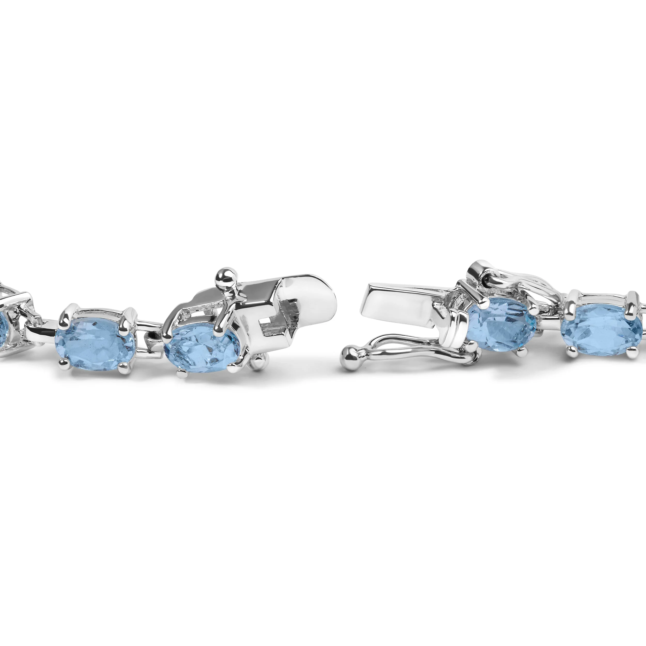 .925 Sterling Silver 11.0 Cttw Oval Shaped Created Light Blue Topaz Link Bracelet - 7 inch - Image 2