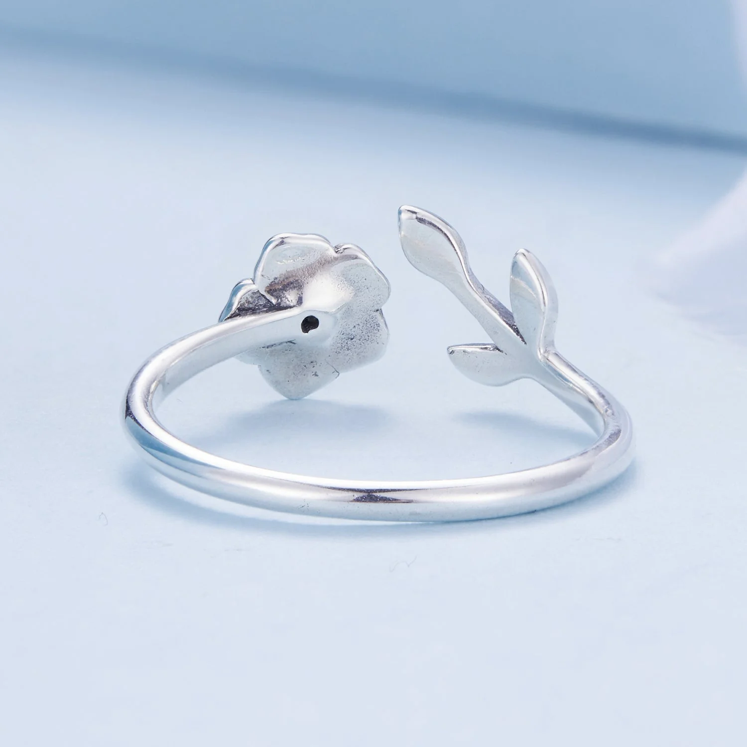 925 Sterling Silver Oxidized Flower Design Ring with Pavé Setting CZ - Image 4