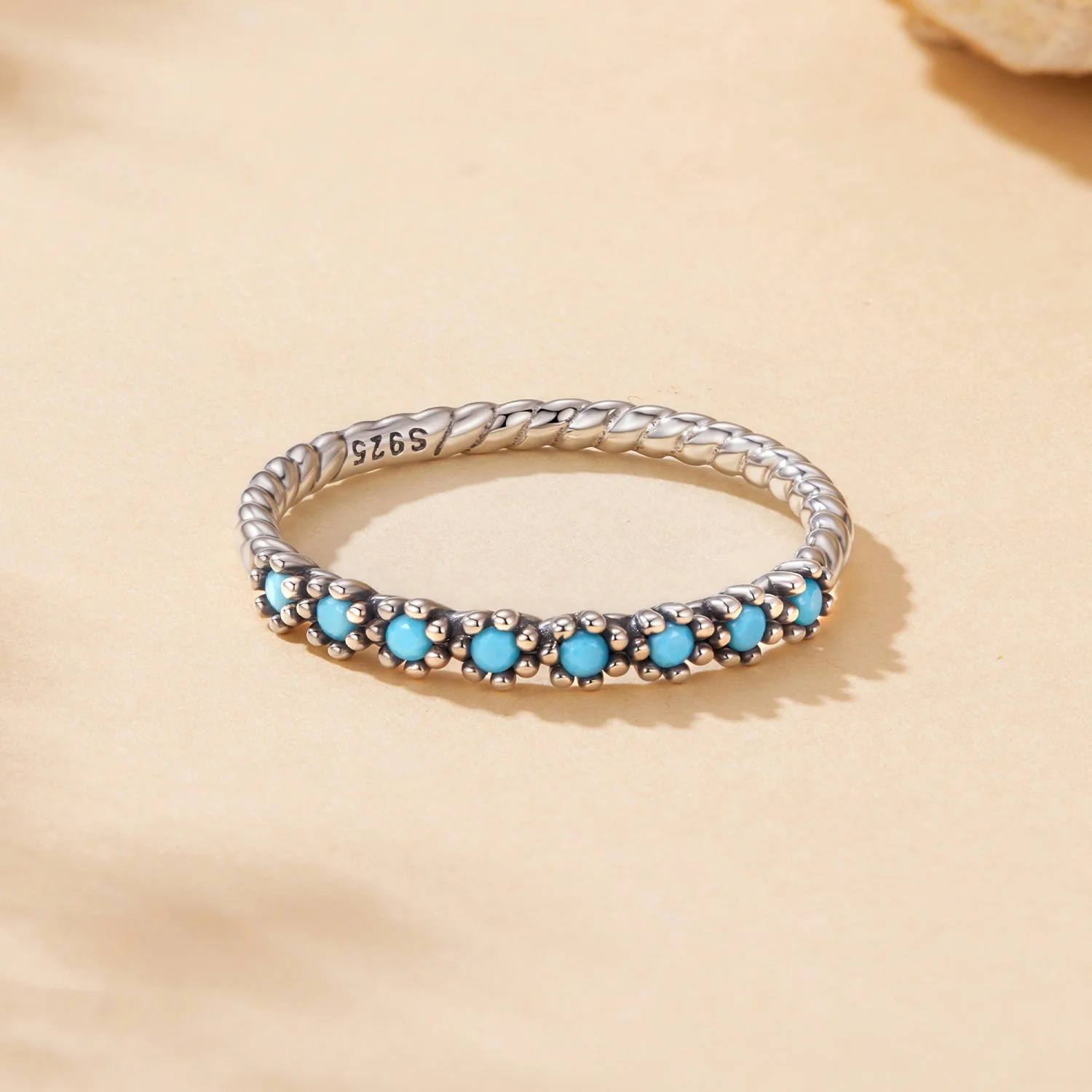 925 Sterling Silver Synthetic Turquoise Ring Size 6.0 - Image 2