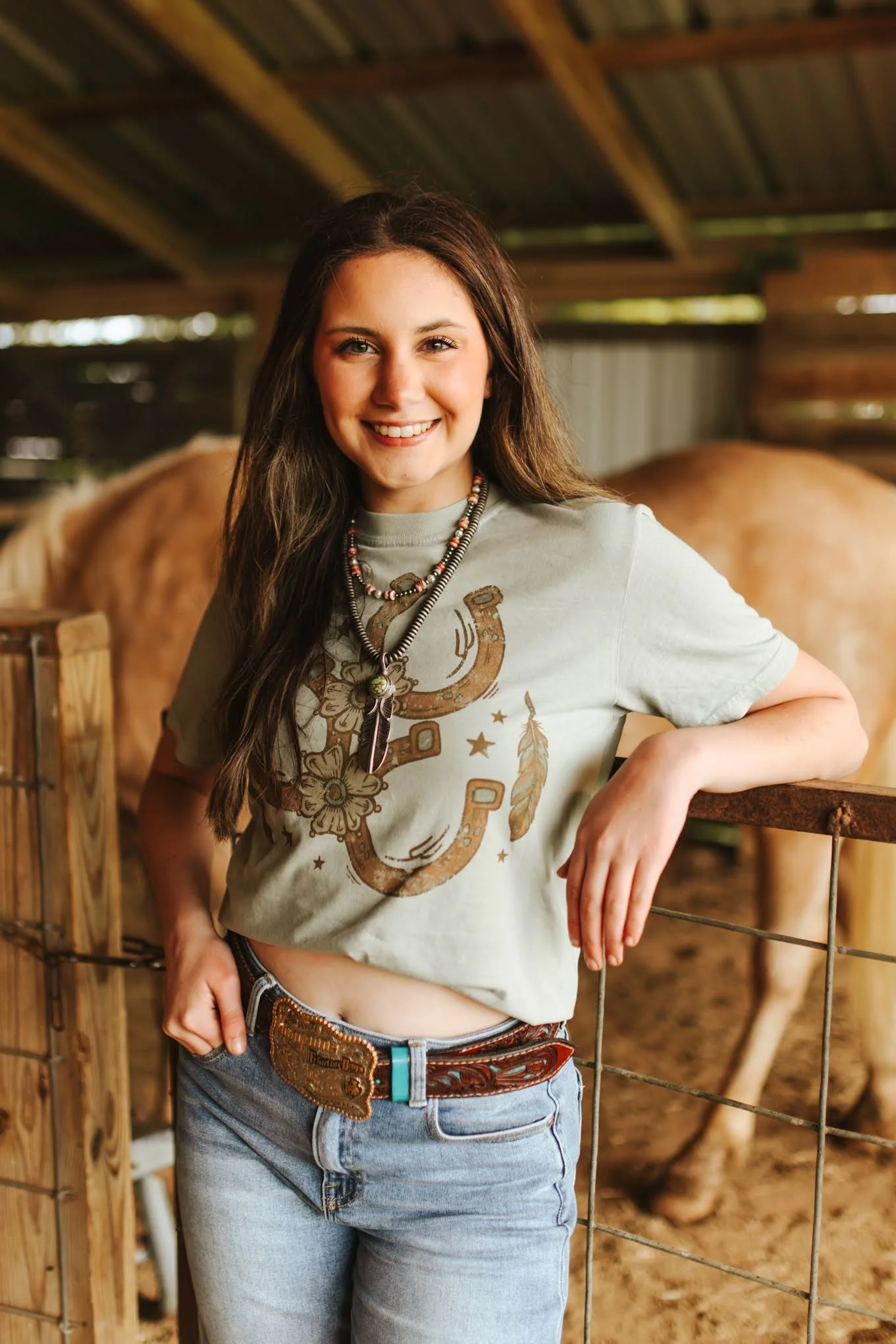 Floral Horseshoe Graphic Tee - Bay - Image 4
