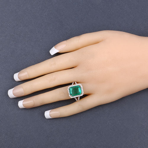 IGI Certified 6.96 Carat Genuine Zambian Emerald and White Diamond 14K Yellow Gold Ring - Image 8