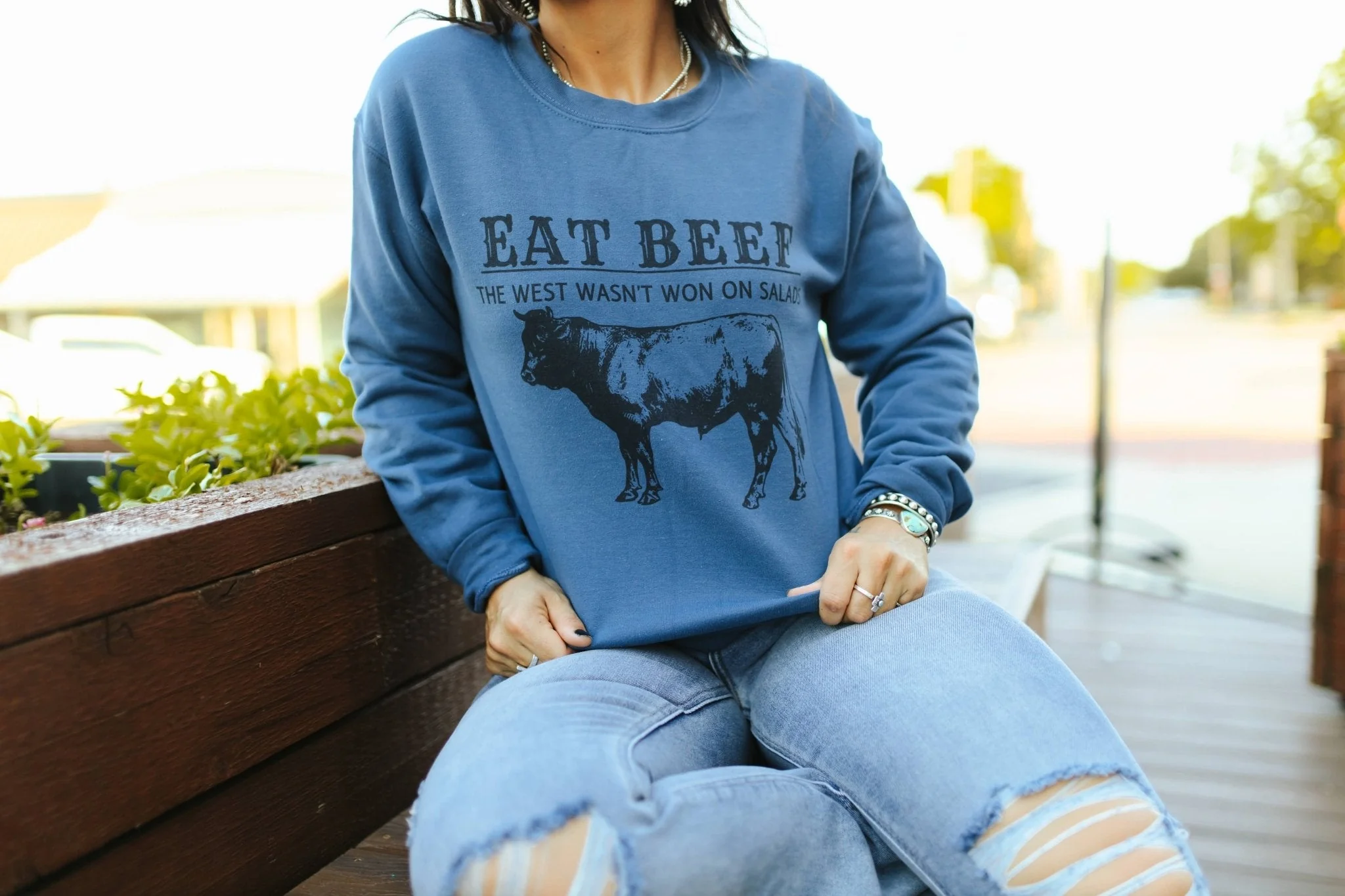 West Wasn't Won On Salad Graphic Sweatshirt - Image 4